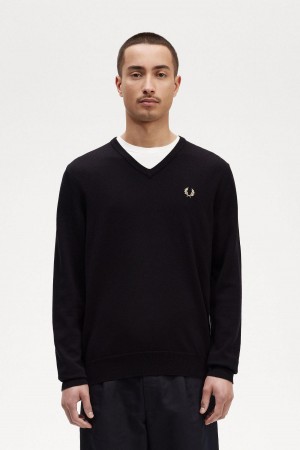 Black Fred Perry Classic V-Neck Jumper Men's Knitwear | QSGWA73326