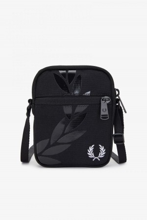 Black Fred Perry Printed Ripstop Side Accessories Bag | SGXMI52948