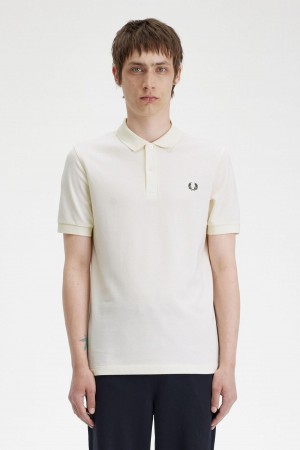 Ecru / Night Green Fred Perry M6000 Men's Polo Shirts | SGXMI10441