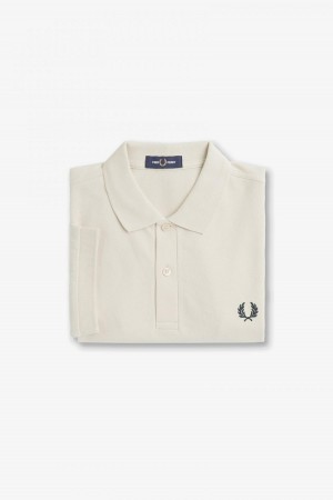 Ecru / Night Green Fred Perry M6000 Men's Fred Perry Shirt | SGXMI96821