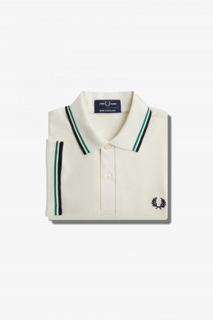 Light Ecru / Fred Perry Green / Black Fred Perry M12 Men's Fred Perry Shirt | SGJBT63210