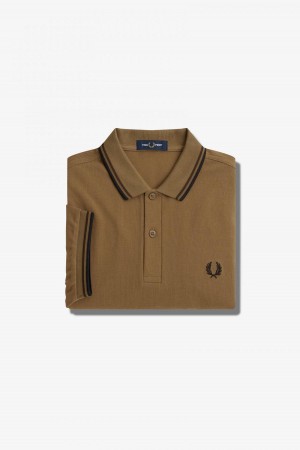 Shaded Stone / Burnt Tobacco / Black Fred Perry M3600 Men's Fred Perry Shirt | FSGHY31905