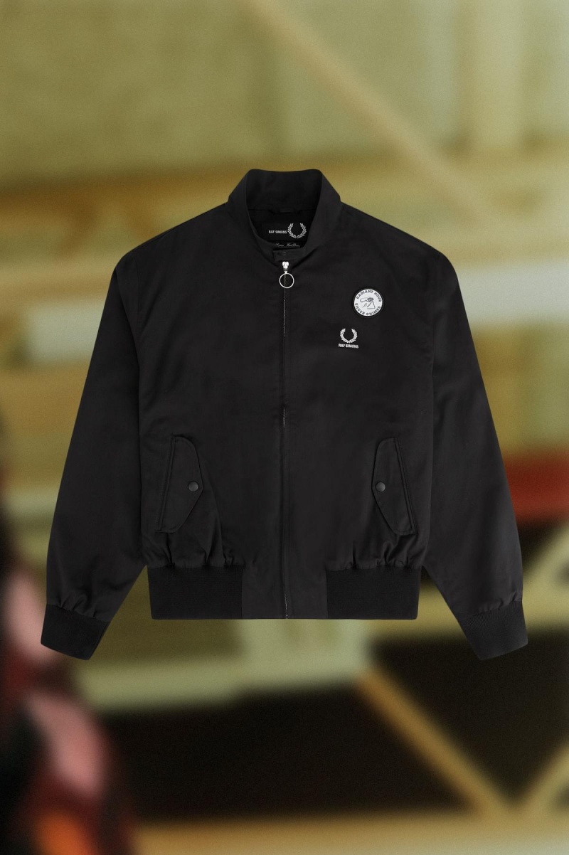 Black Fred Perry Embroidered Men's Coats | DSGKV80508