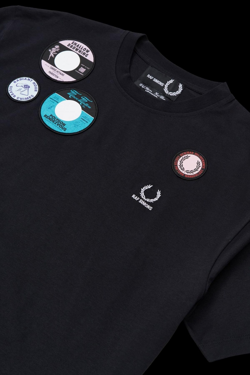 Black Fred Perry Oversized Patch Detail Men's T Shirts | SGJVR53308