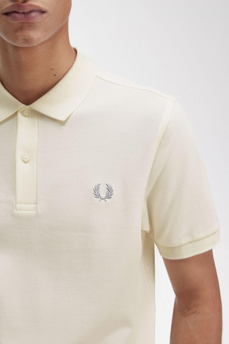 Ecru / Limestone Fred Perry M6000 Men's Polo Shirts | SGIIZ65052