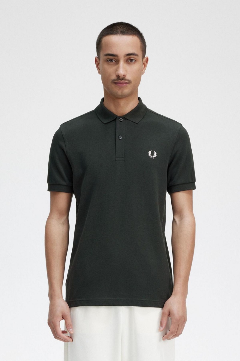 Night Green / Snow White Fred Perry M6000 Men\'s Polo Shirts | SGXMI63254