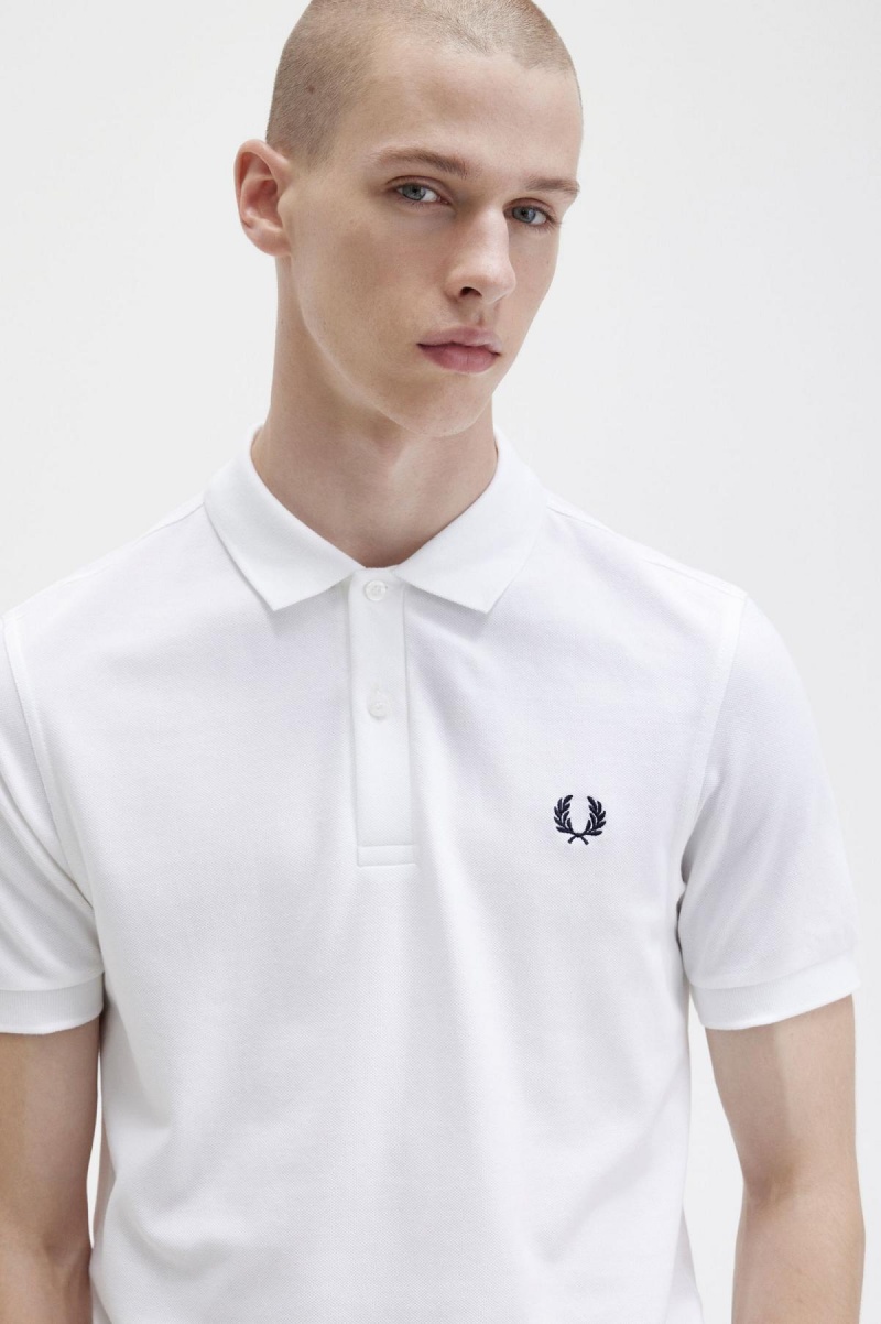 White / Navy Fred Perry M6000 Men's Polo Shirts | QSGWA44589